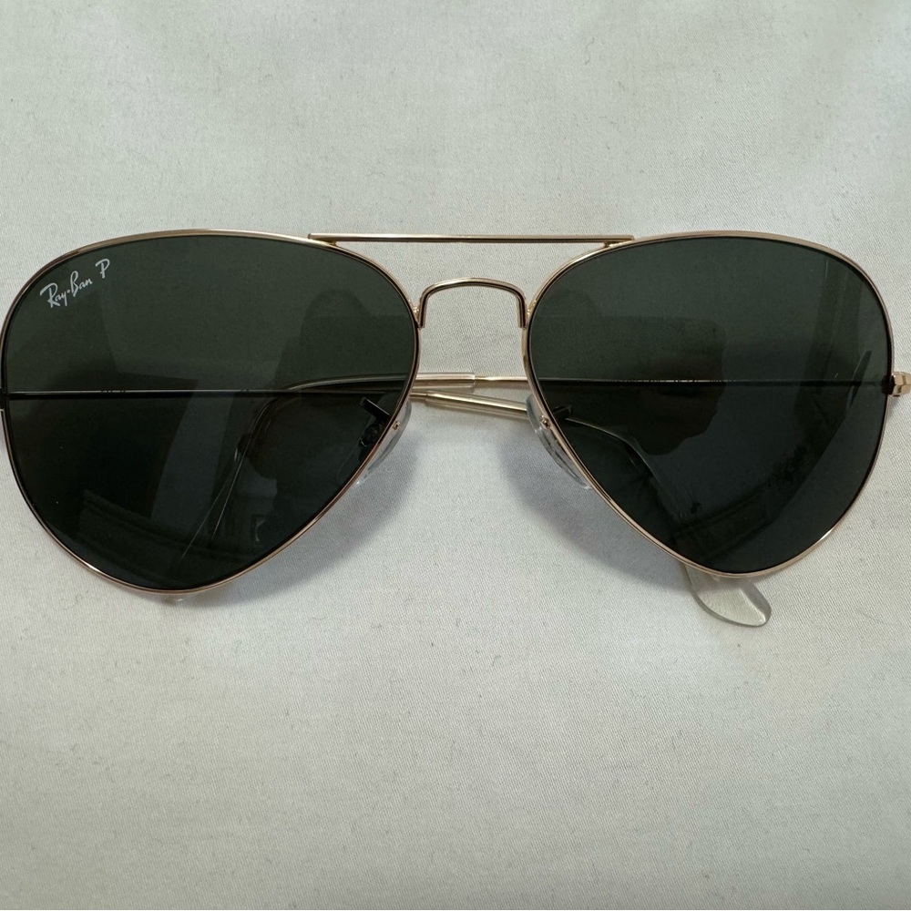Ray-Ban Gold Aviator Sunglasses